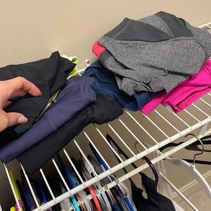 Lululemon bundle capris